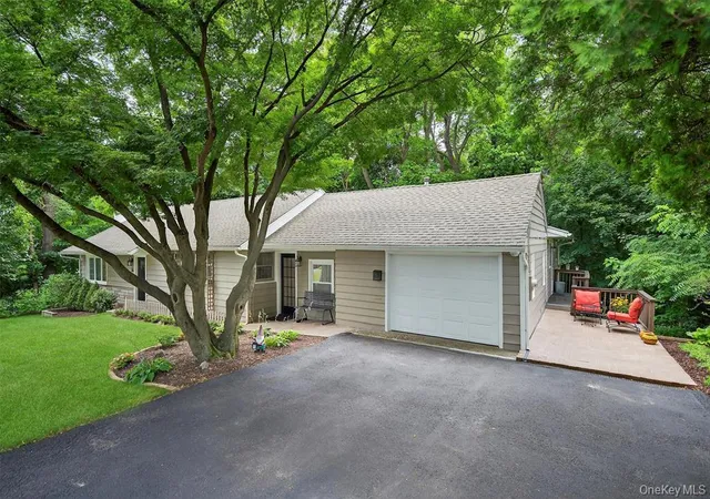 Photo 2 of Sale Pending at 26 Overlook Dr, Warwick, NY 10990 | MLS# 1006674 | Listing updated on 2026-07-19