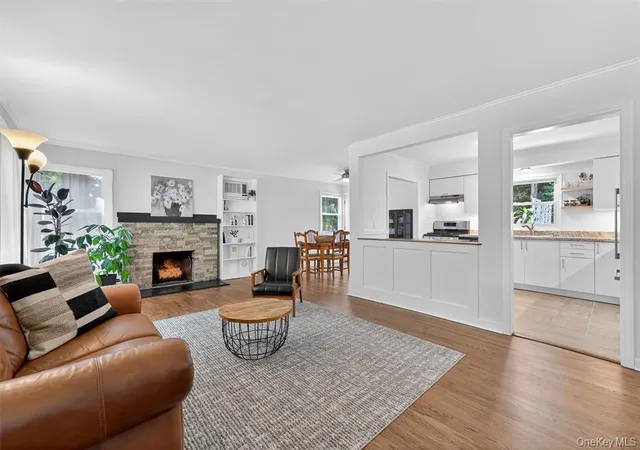 Photo 4 of Sale Pending at 26 Overlook Dr, Warwick, NY 10990 | MLS# 1006674 | Listing updated on 2026-07-19