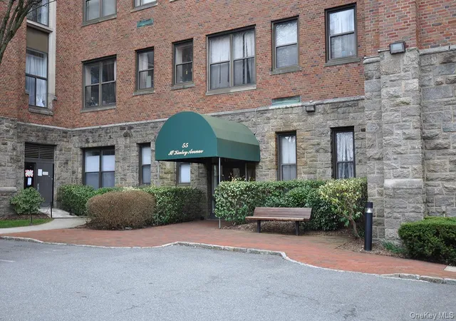 Homes for sale in White Plains, NY | 55 Mckinley #D1-13, White Plains, NY 10606 | MLS# 1006714
