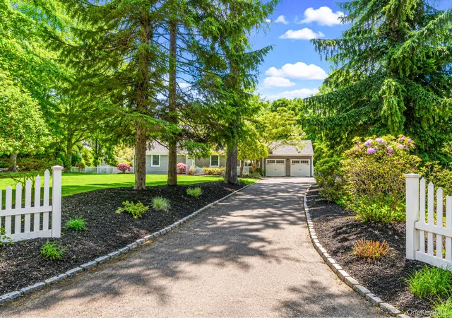2nd image of 30 Landing Meadow Rd, Smithtown, NY 11787 | MLS# 1006718