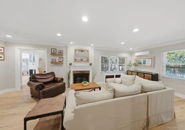 5th image of 30 Landing Meadow Rd, Smithtown, NY 11787 | MLS# 1006718