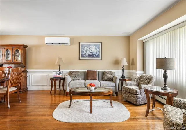 4th image of 11 Damin Dr, Farmingdale, NY 11735 | MLS# 1006734