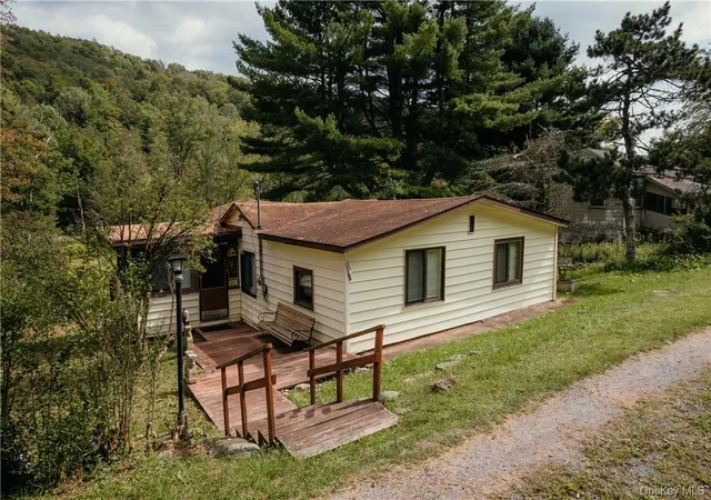 Homes for sale in Neversink, NY | 32 Brookside Dr, Neversink, NY 12788 | MLS# 1006736