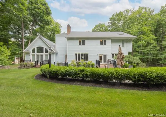 Photo 3 of Single family home for sale at 19 W Gate Rd, Ramapo, NY 10901 | MLS# 1006750 | Listing updated on 2026-09-04
