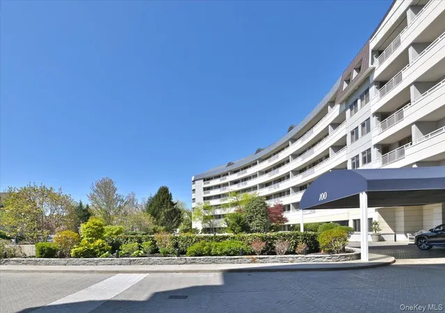 1st image of 100 Harborview Dr #555, North Hempstead, NY 11050 | MLS# 1006786