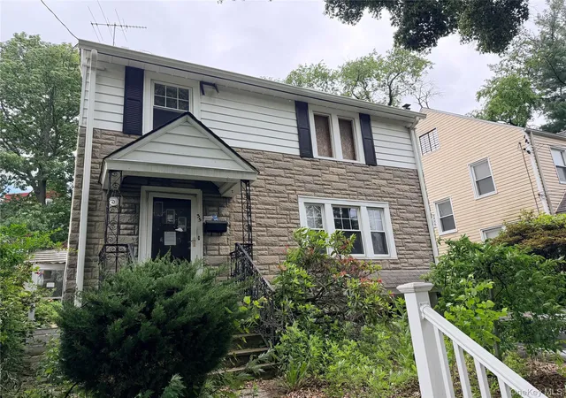 Homes for sale in Mount Vernon, NY | 35 Linden Ave, Mount Vernon, NY 10552 | MLS# 1006795