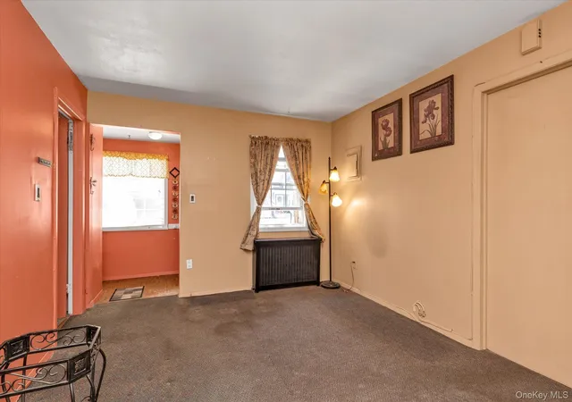 2nd image of 193 Manhattan Ave, West Babylon, NY 11704 | MLS# 1006811