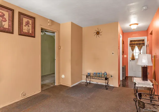 3rd image of 193 Manhattan Ave, West Babylon, NY 11704 | MLS# 1006811