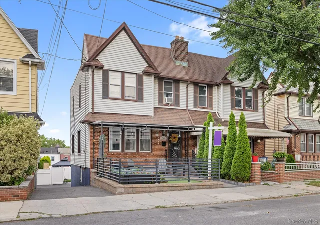 Photo 2 of Sale Pending at 2548 Woodhull Ave, New York, NY 10469 | MLS# 1006831 | Listing updated on 2026-08-30