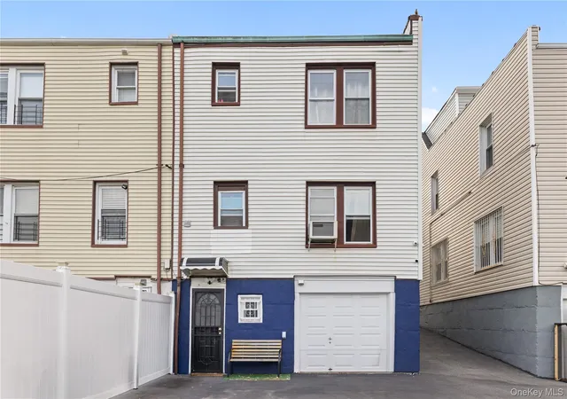 Photo 3 of Sale Pending at 2548 Woodhull Ave, New York, NY 10469 | MLS# 1006831 | Listing updated on 2026-08-30