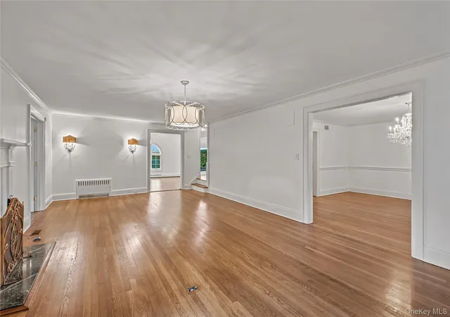 3rd image of 118 4Th St, Hempstead, NY 11530 | MLS# 1006835