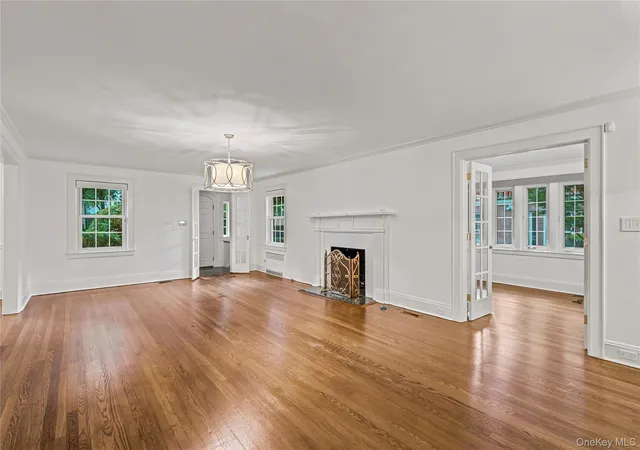 4th image of 118 4Th St, Hempstead, NY 11530 | MLS# 1006835