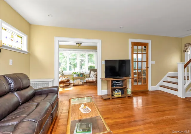 5th image of 57 Malden Ave, Lynbrook, NY 11563 | MLS# 1006845
