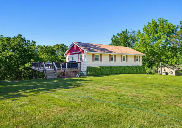 Homes for sale in Hamptonburgh, NY | 19 Ivy Cliff Rd, Hamptonburgh, NY 10916 | MLS# 1006859