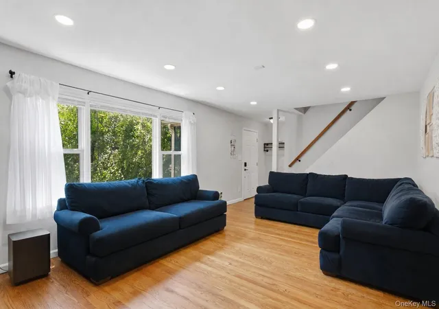 3rd image of 50 Larkspur Dr, Southeast, NY 10509 | MLS# 1006880