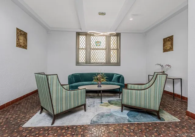 2nd image of 1440 Midland Ave, Yonkers, NY 10708