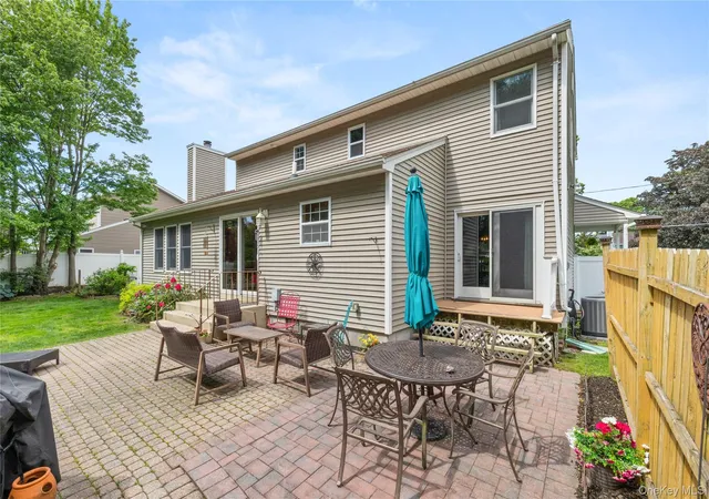 23rd image of 634 Myrtle Ave, West Islip, NY 11795 | MLS# 1006928