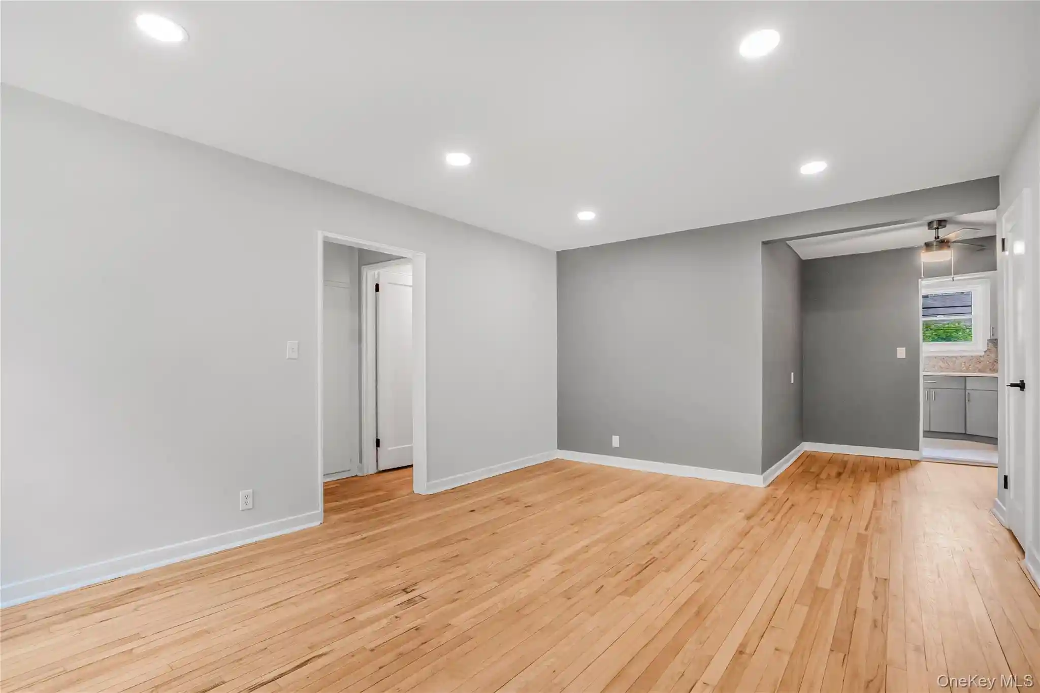 Listing Photo 2 - Condo for sale in 16 Gln Keith Rd located at 16 Gln Keith Rd, Glen Cove, NY 11542 - Unit 16 Glen Keith Rd