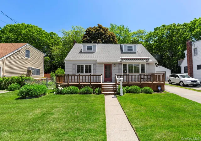 1st image of 12 Leslie Ln, Massapequa, NY 11758 | MLS# 1006962