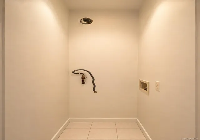 2nd image of 130-14 60Th Ave, Flushing, NY 11355