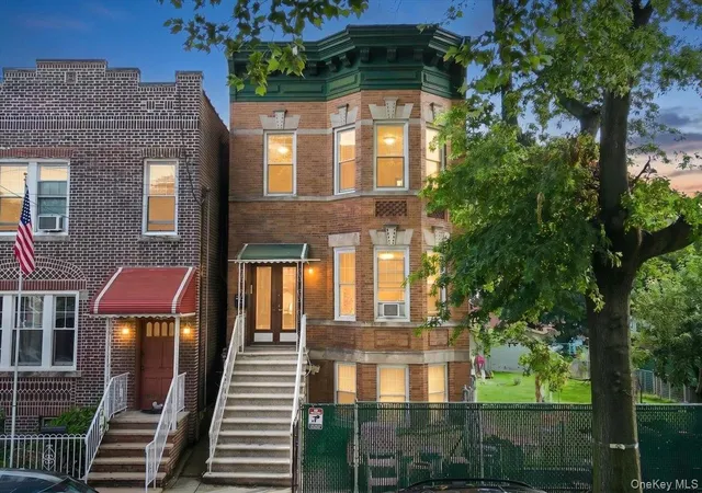 2nd image of 1543 Hollywood Ave, Bronx, NY 10461 | MLS# 1006977