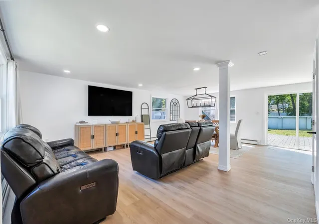 5th image of 338 Easton St, Islip, NY 11779 | MLS# 1006994
