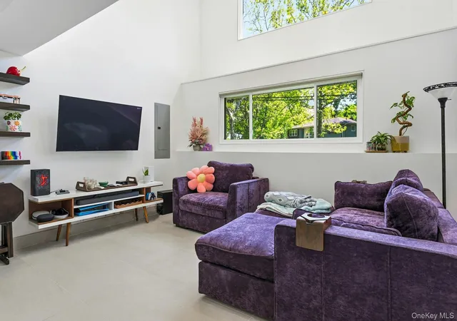5th image of 155 Brooklyn Ave, Huntington, NY 11743 | MLS# 1007003