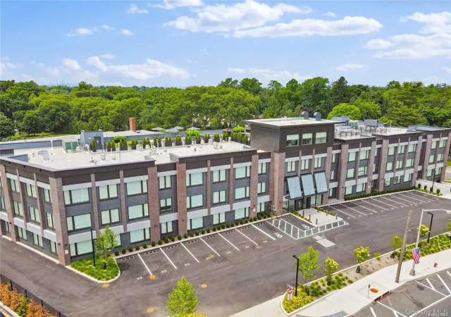 Homes for sale in North Hempstead, NY | 218 Middle Neck Rd #213, North Hempstead, NY 11021 | MLS# 1007004