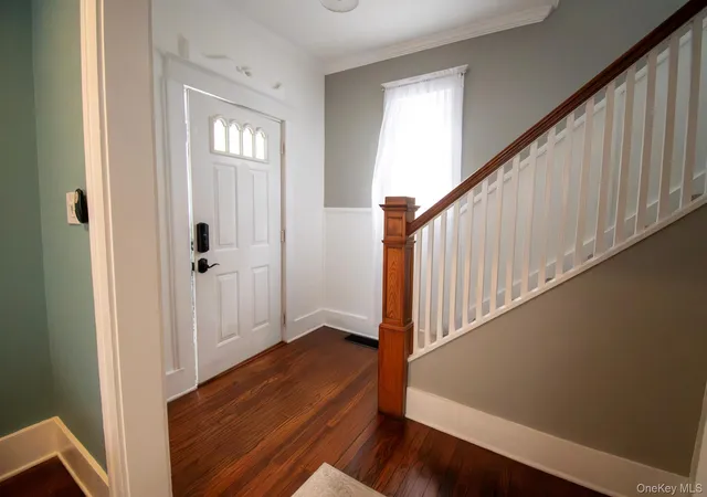 Photo 3 of Sale Pending at 671 Arlington Ave, Hempstead, NY 11510 | MLS# 1007006 | Listing updated on 2026-08-03