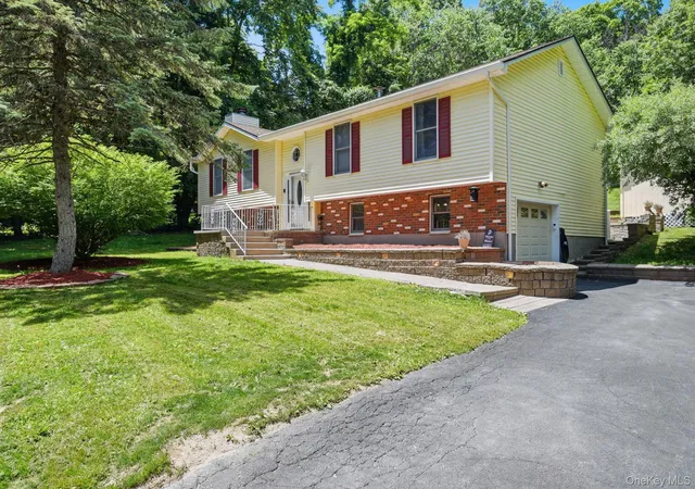Photo 1 of Single family home for sale at 73 Kentview Dr, Carmel, NY 10512 | MLS# 1007023 | Listing updated on 2026-09-23