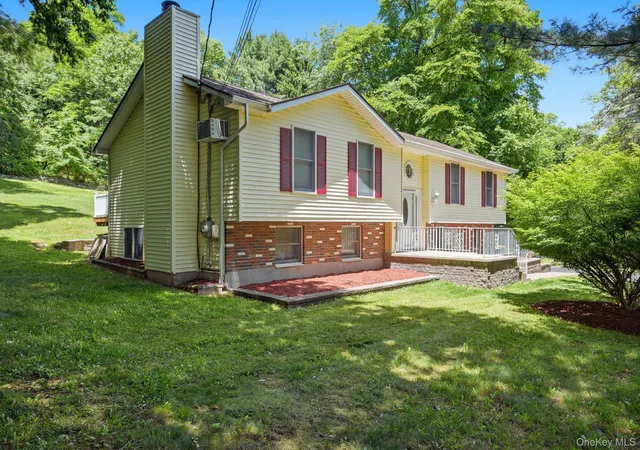 Photo 2 of Single family home for sale at 73 Kentview Dr, Carmel, NY 10512 | MLS# 1007023 | Listing updated on 2026-09-23