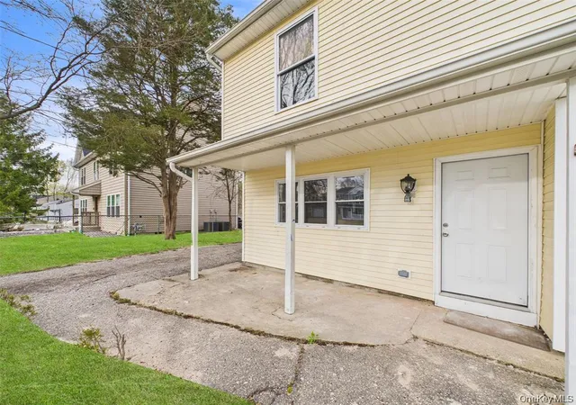 4th image of 613 Bourdois Ave, Bellport, NY 11713 | MLS# 1007047