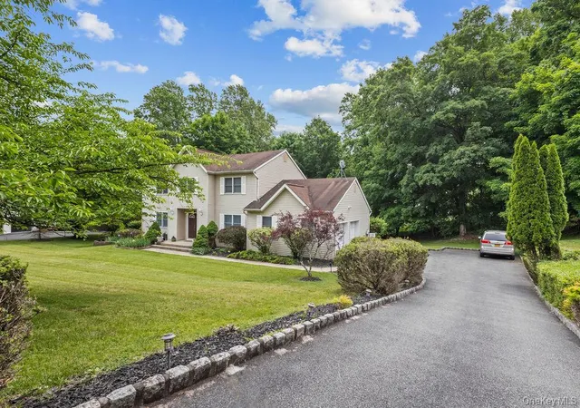 Photo 4 of Sale Pending at 34 Marietta Dr, Pomona, NY 10970 | MLS# 1007048 | Listing updated on 2026-06-25