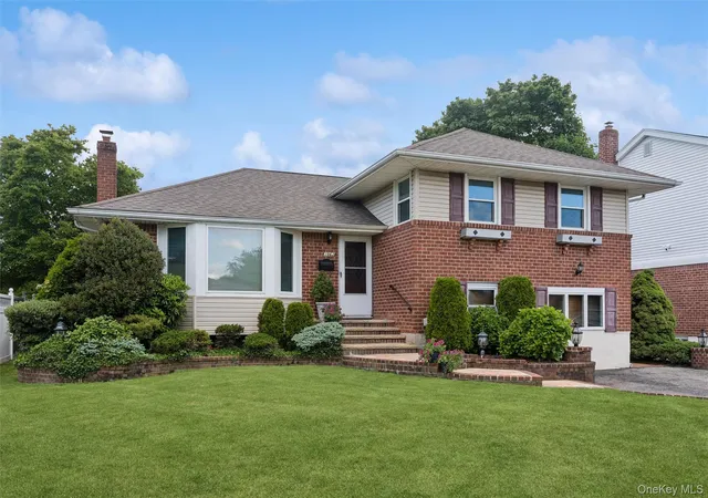 2nd image of 3962 Hahn Ave, Hempstead, NY 11714 | MLS# 1007049