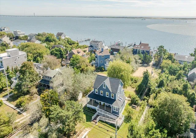 2nd image of 56 Oak Beach Rd, Babylon, NY 11702 | MLS# 1007073