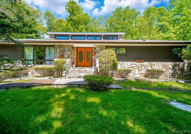 2nd image of 31 Dogwood Hills Rd, Newburgh, NY 12550 | MLS# 1007092