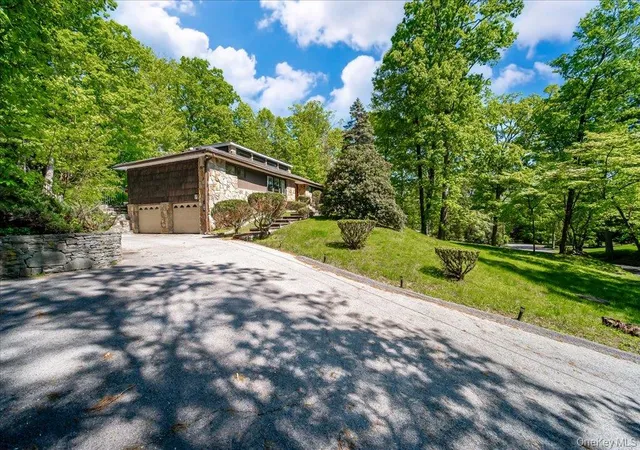 3rd image of 31 Dogwood Hills Rd, Newburgh, NY 12550 | MLS# 1007092