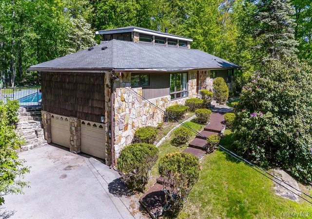 4th image of 31 Dogwood Hills Rd, Newburgh, NY 12550 | MLS# 1007092