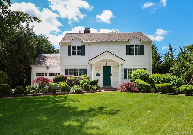1st image of 130 Country Club Dr, North Hempstead, NY 11030 | MLS# 1007111