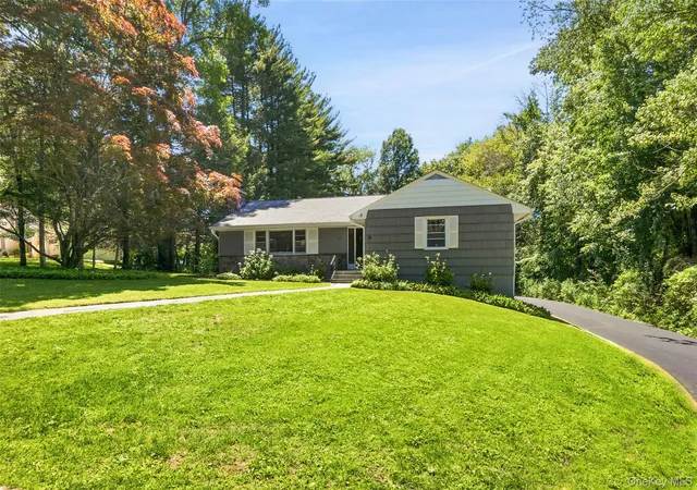 Homes for sale in Bedford, NY | 41 Cherry Ridge Rd, Bedford, NY 10536 | MLS# 1007128