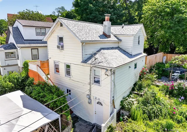 Photo 2 of Single family home for sale at 190 1/2 Grand St, Croton On Hudson, NY 10520 | MLS# 1007145 | Listing updated on 2026-10-11