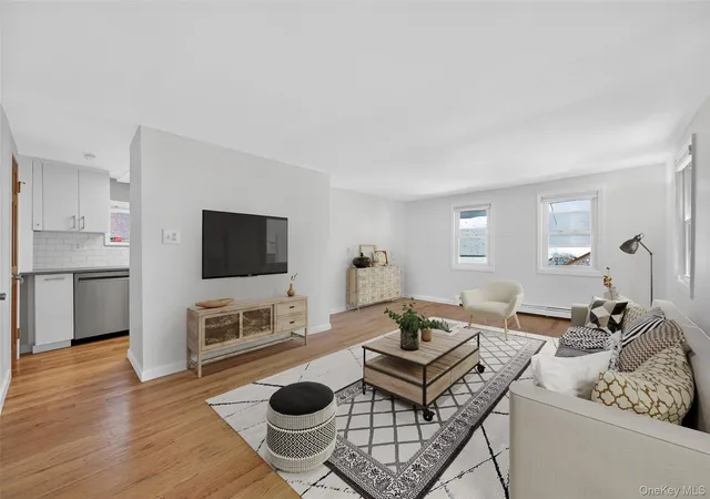 Photo 3 of Single family home for sale at 190 1/2 Grand St, Croton On Hudson, NY 10520 | MLS# 1007145 | Listing updated on 2026-10-11
