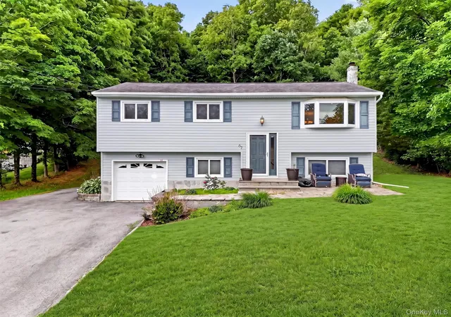 Homes for sale in Chester Town, NY | 37 Surrey Rd, Chester Town, NY 10918 | MLS# 1007164