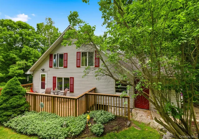 Photo 3 of Sale Pending at 236 Hosner Mountain Rd, Hopewell Junction, NY 12533 | MLS# 1007167 | Listing updated on 2026-07-02