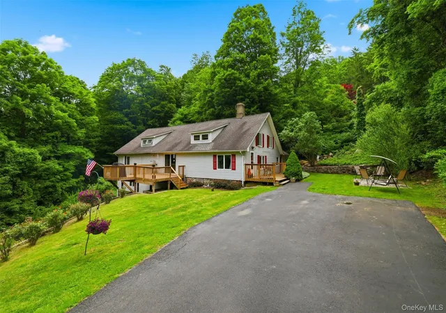 Photo 4 of Sale Pending at 236 Hosner Mountain Rd, Hopewell Junction, NY 12533 | MLS# 1007167 | Listing updated on 2026-07-02