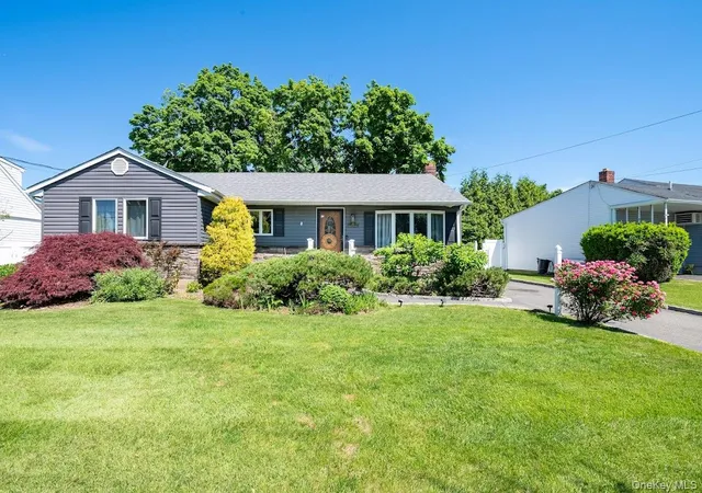 1st image of 23 Martin Rd S, Oyster Bay, NY 11714 | MLS# 1007172