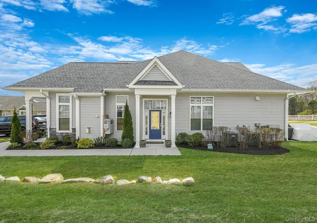 Photo 3 of Sale Pending at 366 Wavell Ave, Brookhaven, NY 11980 | MLS# 1007173 | Listing updated on 2026-07-28
