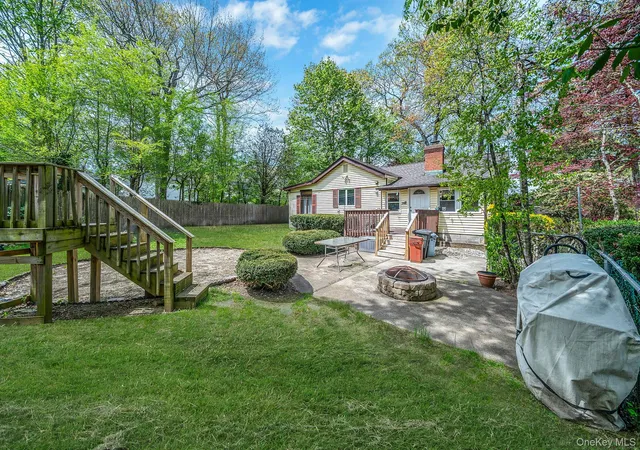 5th image of 18 Houghton Blvd, Brookhaven, NY 11790 | MLS# 1007178