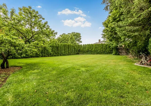 4th image of 129 Jackson Ave, Pelham, NY 10803 | MLS# 1007189