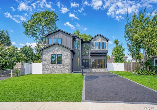 2nd image of 23 Harrow Ln, Hempstead, NY 11756 | MLS# 1007192